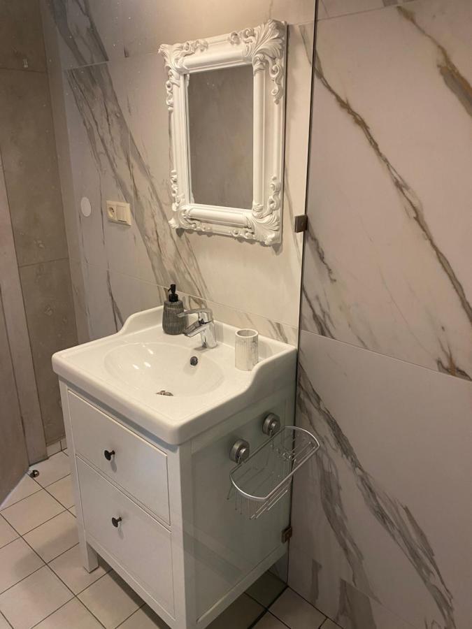 Empero Apartments Bardejov 1 المظهر الخارجي الصورة
