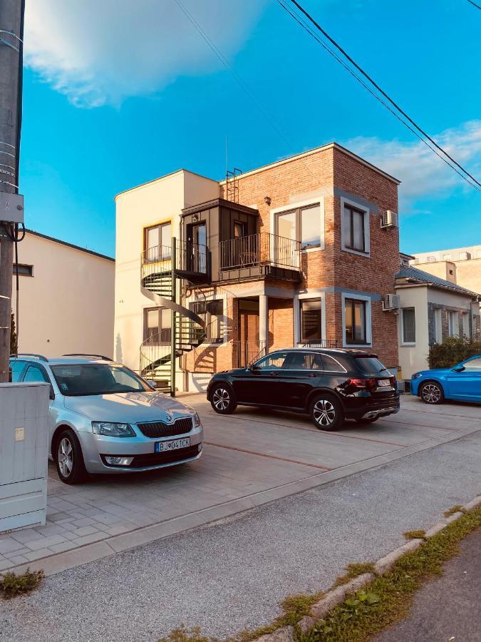 Empero Apartments Bardejov 1 المظهر الخارجي الصورة
